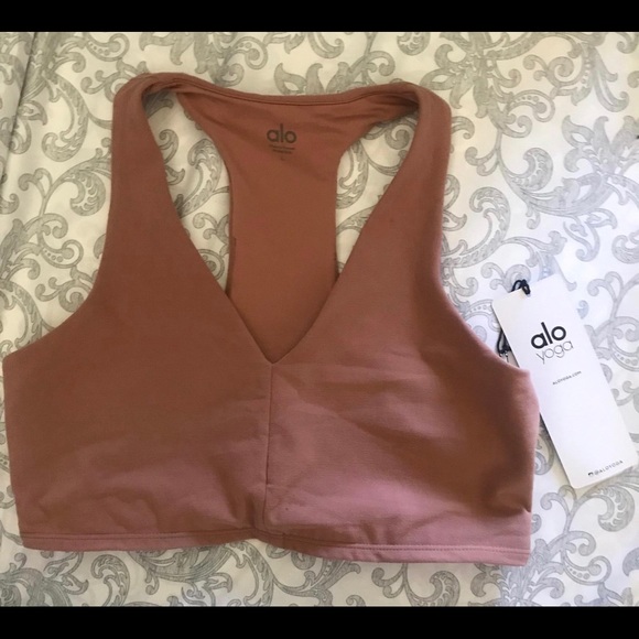 alo yoga base bra